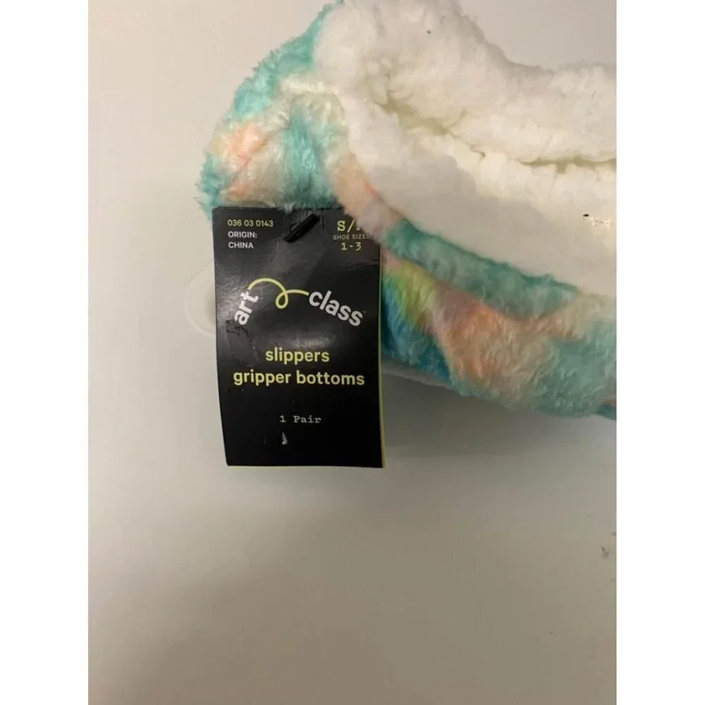 NWT Art Class Slippers With Gripper Bottoms Fleece Lined Size Small (1-3) Girls